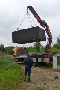 szamba betonowe ciechanów podczas montażu